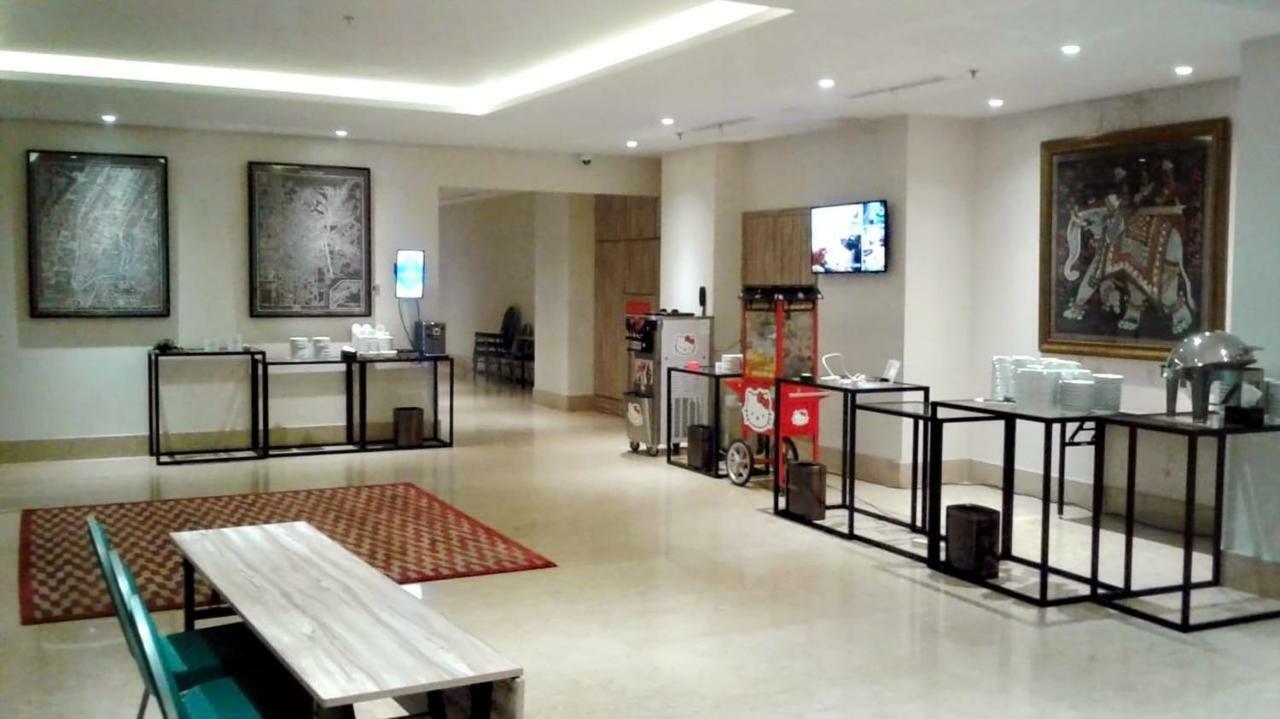 Erian Hotel Jakarta Extérieur photo